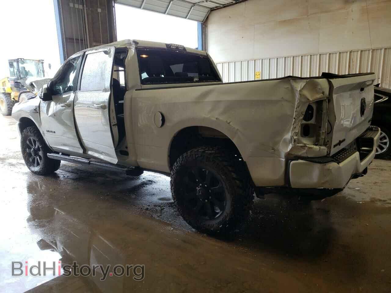 2021 RAM 2500 - VIN: 3C6UR5DL6MG516526 - Photo 2