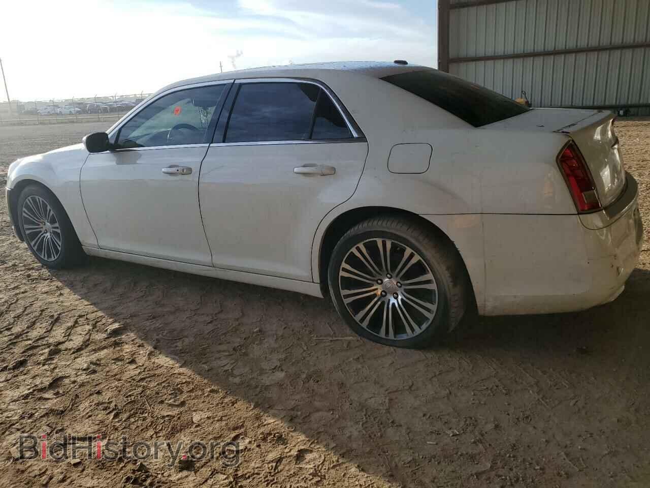 2013 CHRYSLER 300 - VIN: 2C3CCABT3DH651534 - Фото 2