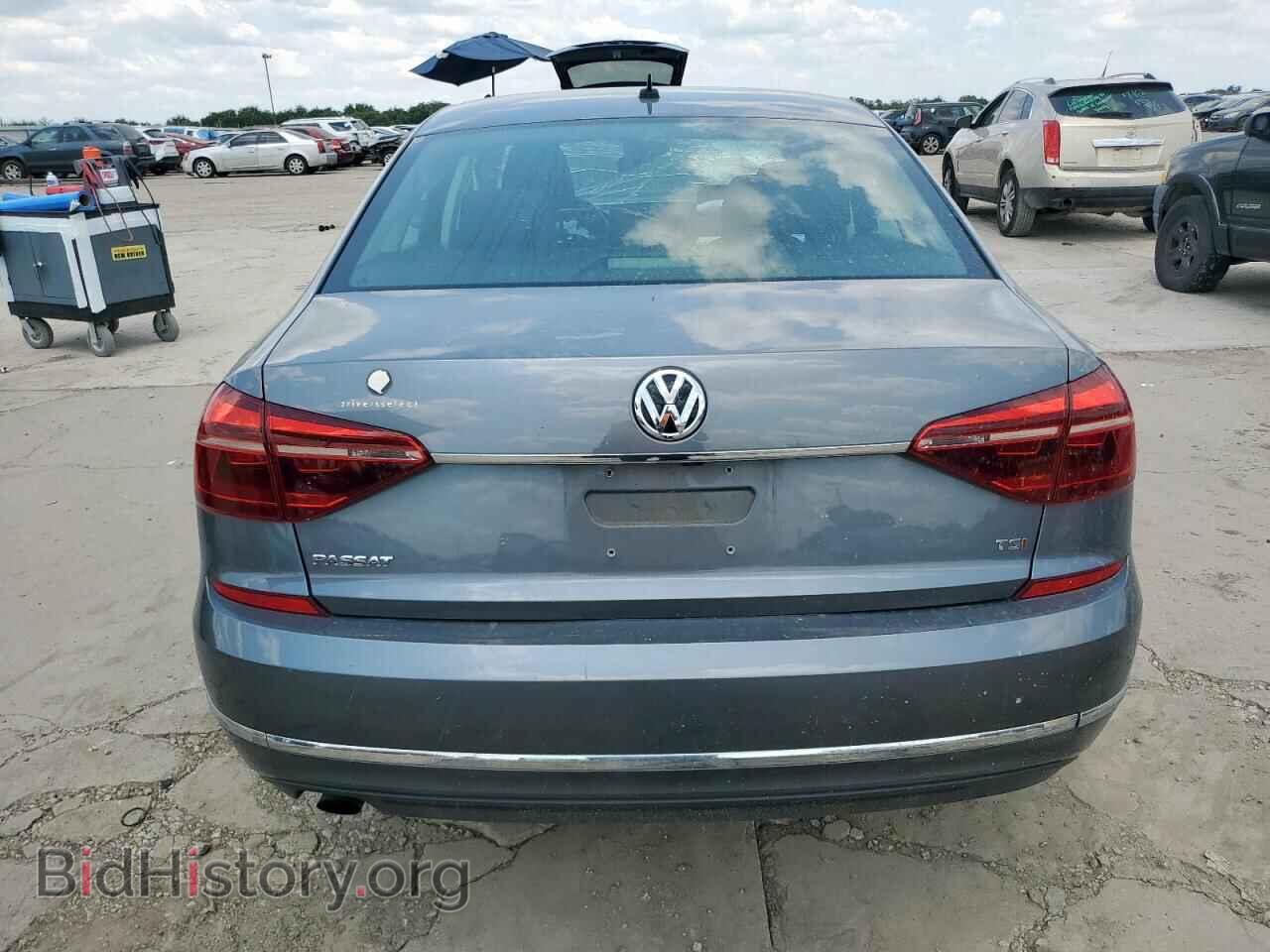 2017 VOLKSWAGEN PASSAT - VIN: 1VWAT7A30HC028143 - Фото 6