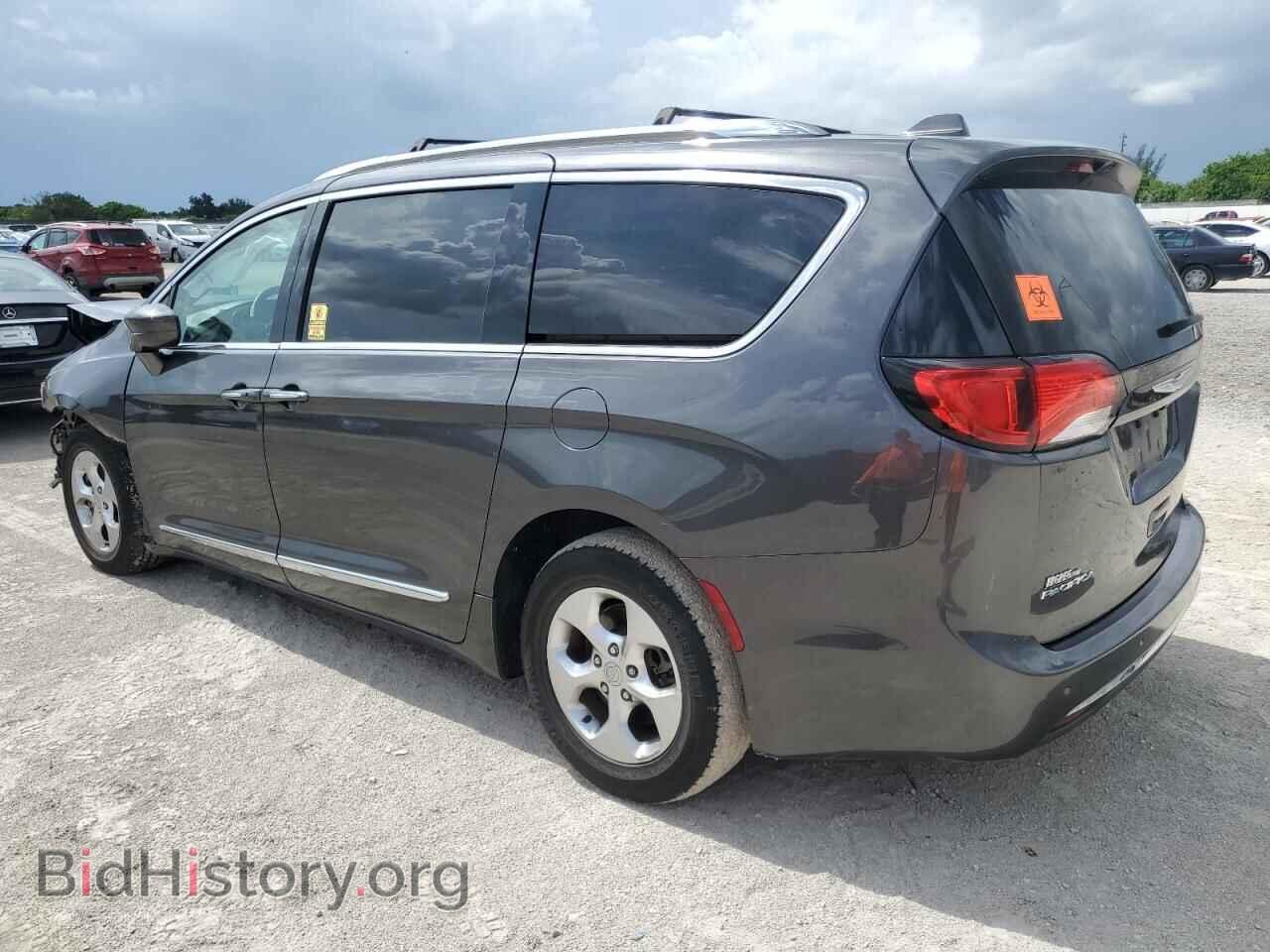 2017 CHRYSLER PACIFICA - VIN: 2C4RC1EG7HR821754 - Photo 2