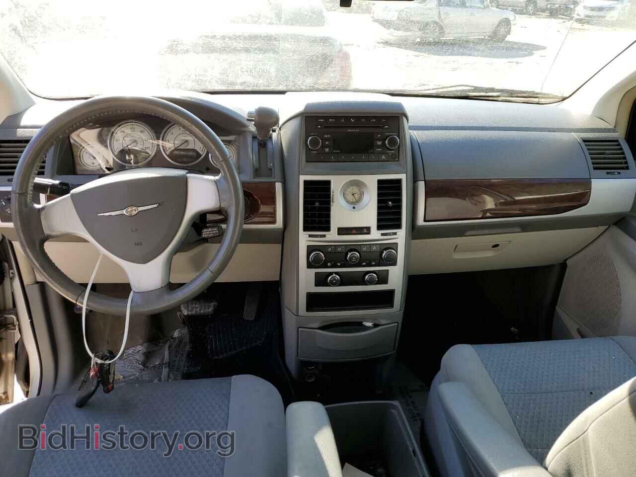 2010 CHRYSLER MINIVAN - VIN: 2A4RR5D11AR108948 - Фото 8