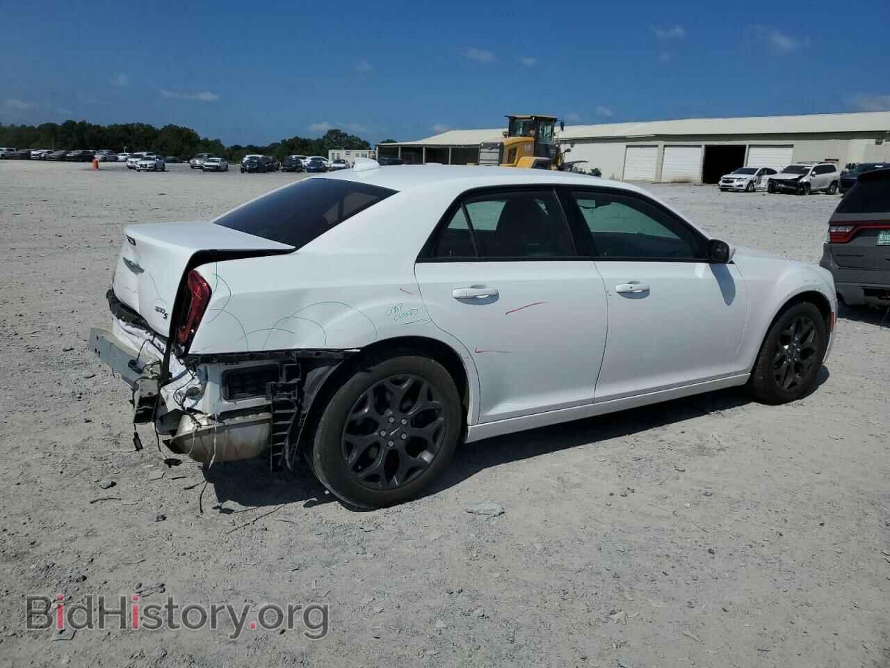 2019 CHRYSLER 300 - VIN: 2C3CCAGG2KH689927 - Фото 3