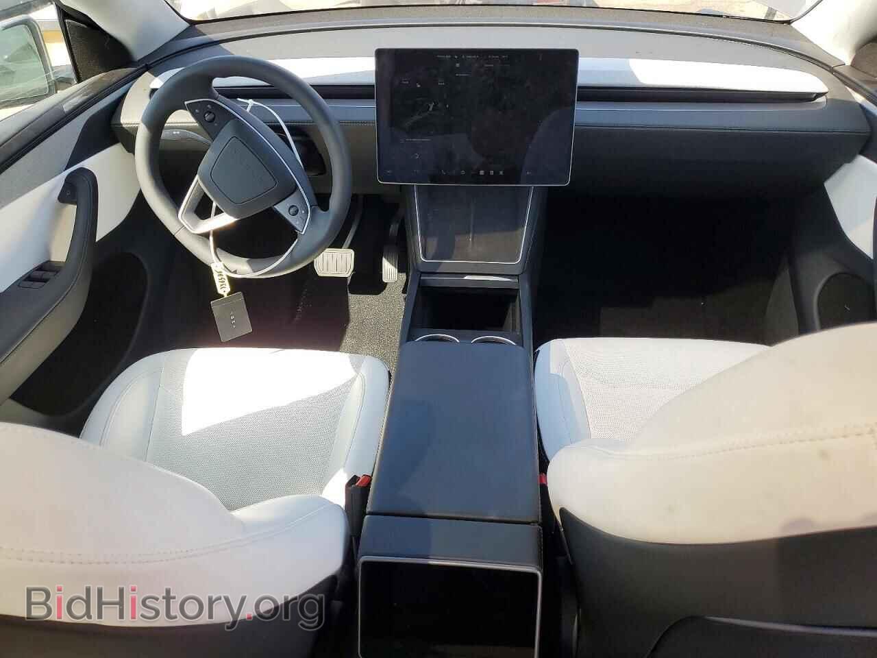 2026 TESLA MODEL Y - VIN: 7SAYGDEE9TF336586 - Фото 8