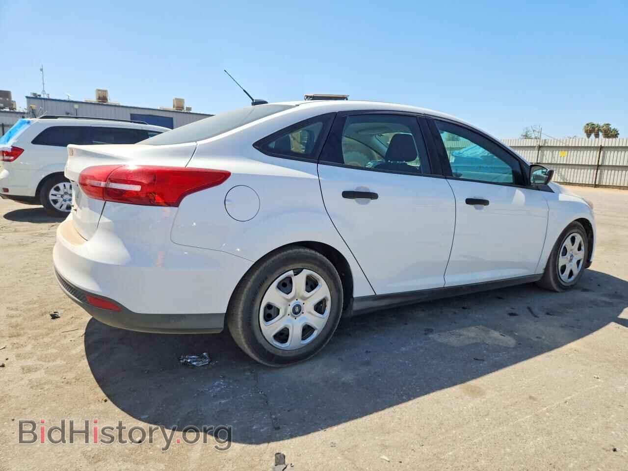 2016 FORD FOCUS - VIN: 1FADP3E26GL216099 - Фото 3