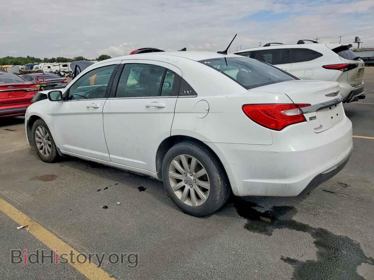 2014 CHRYSLER 200 - VIN: 1C3CCBBG3EN105723 - Photo 2