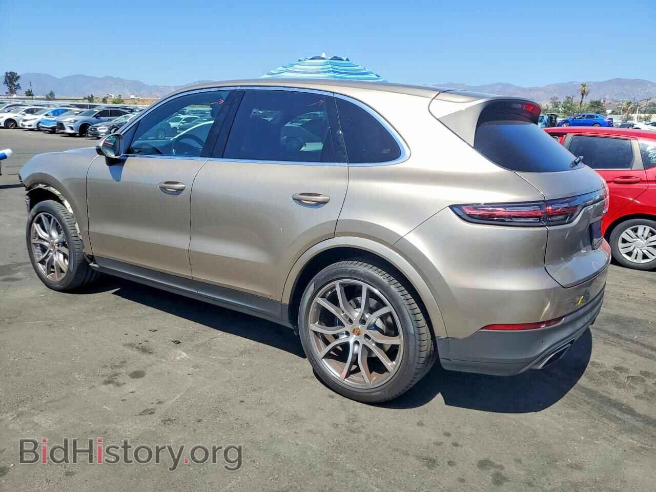 2019 PORSCHE CAYENNE - VIN: WP1AA2AY9KDA14183 - Photo 2