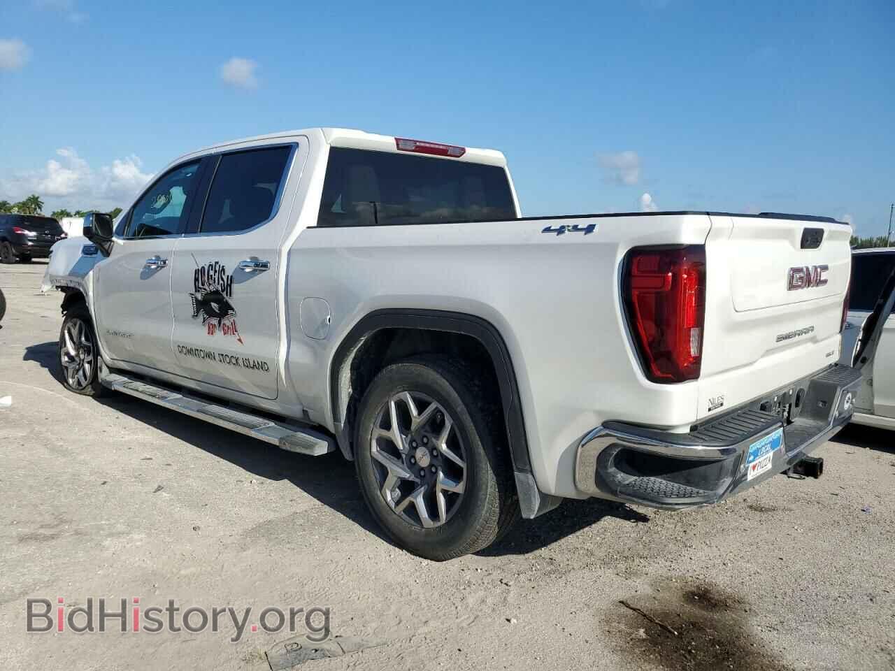 2022 GMC All Models - VIN: 3GTUUDED2NG523855 - Photo 2