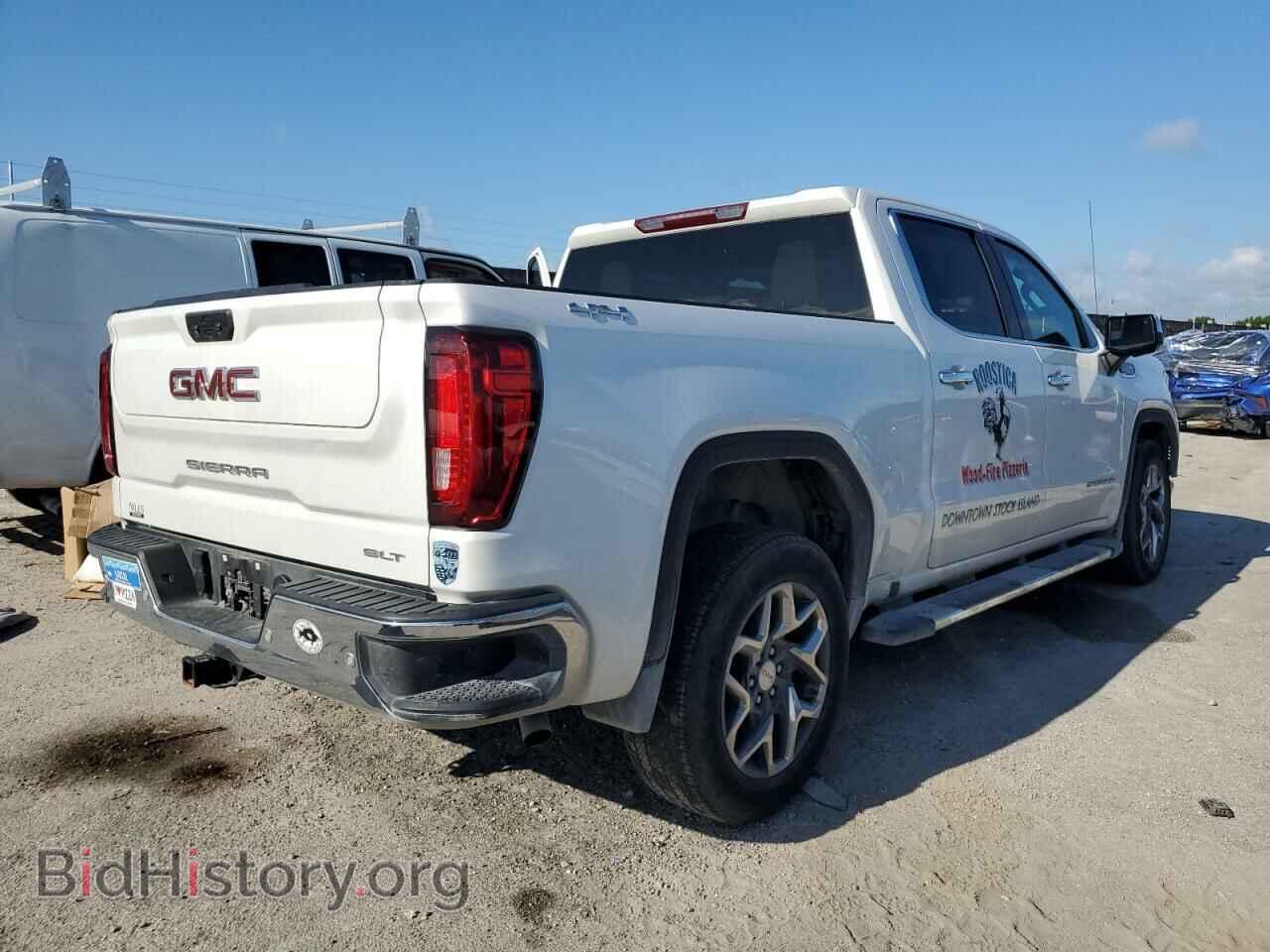 2022 GMC All Models - VIN: 3GTUUDED2NG523855 - Photo 3