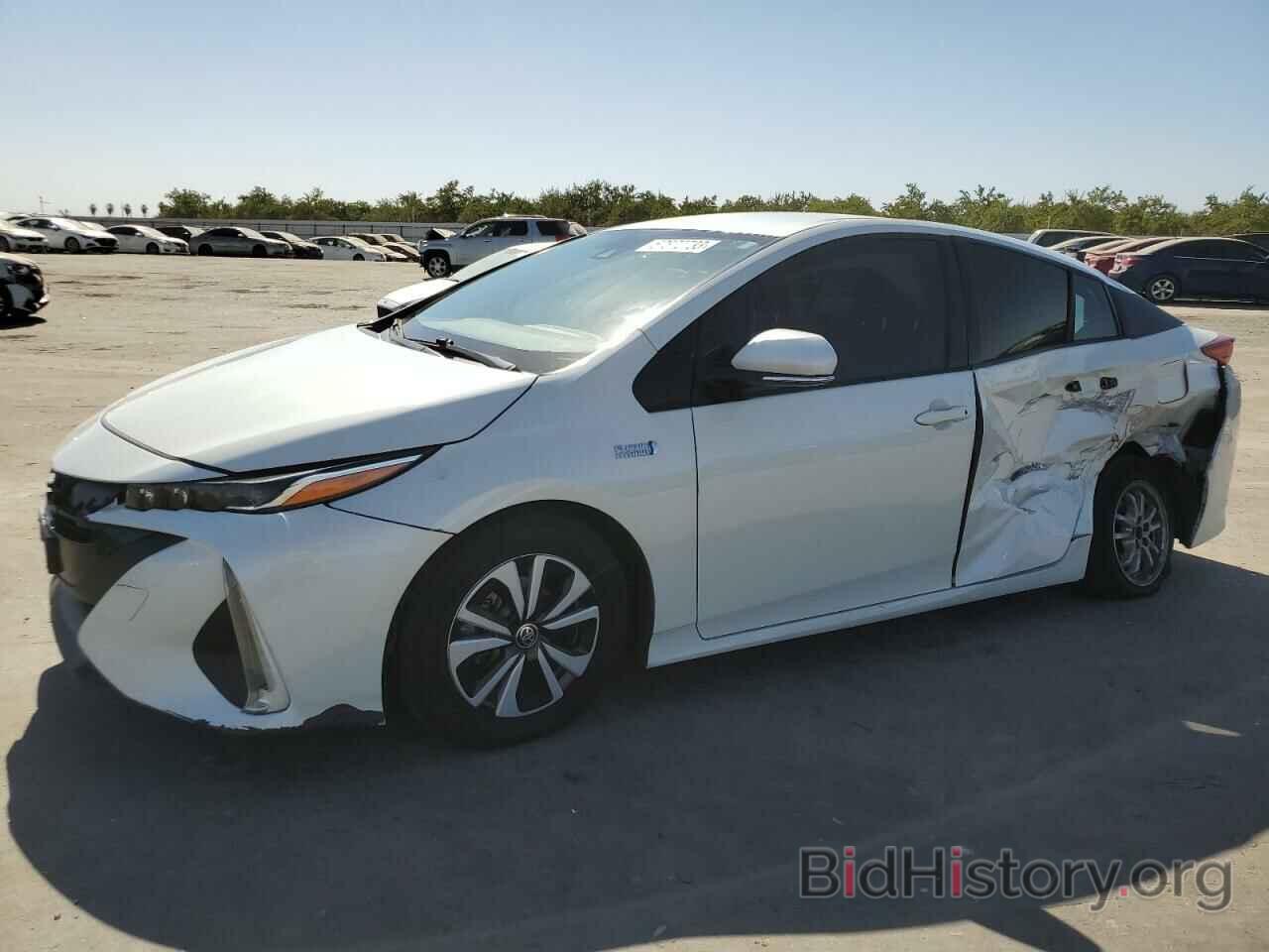 Photo JTDKARFP3J3102570 - TOYOTA PRIUS 2018