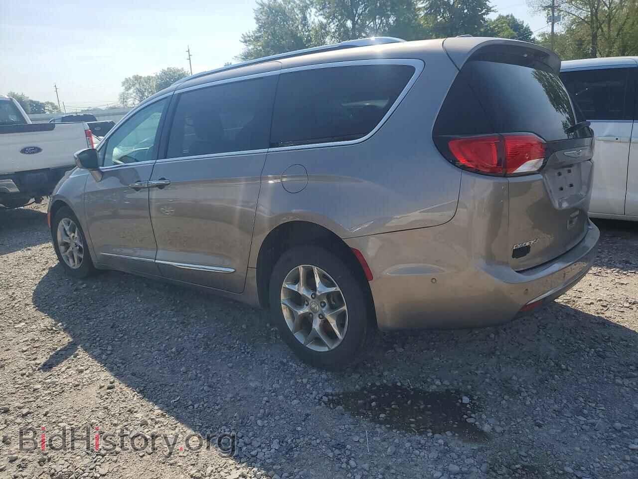 2017 CHRYSLER PACIFICA - VIN: 2C4RC1GG2HR579873 - Photo 2