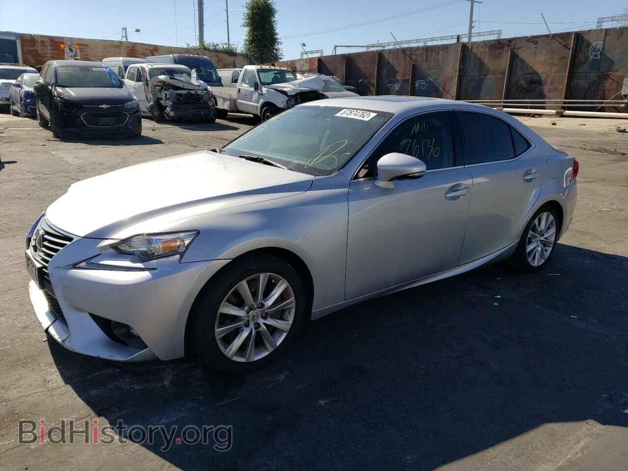 Photo JTHBA1D29G5013493 - LEXUS IS 2016