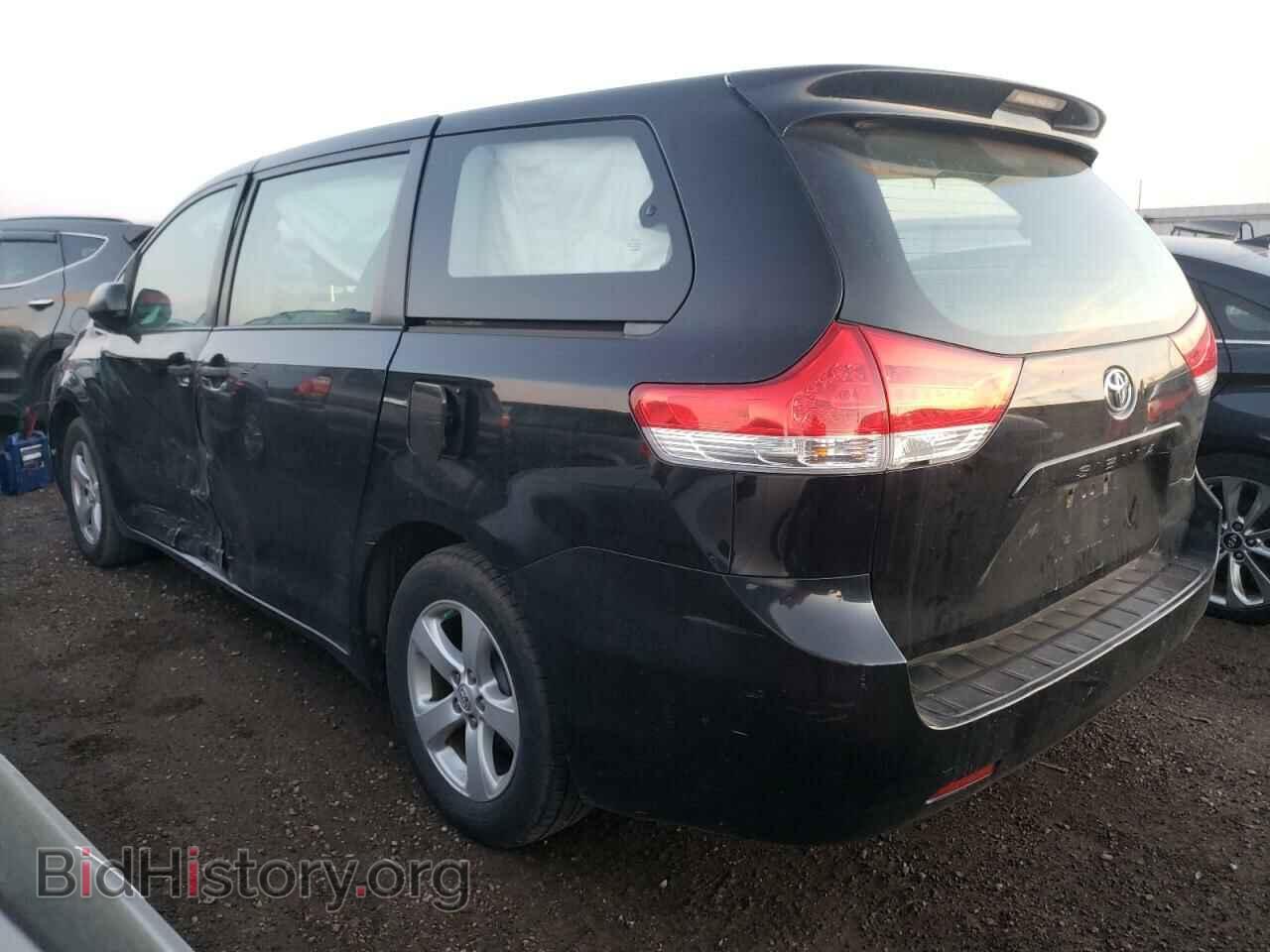 2012 TOYOTA SIENNA - VIN: 5TDZK3DC5CS220047 - Фото 2