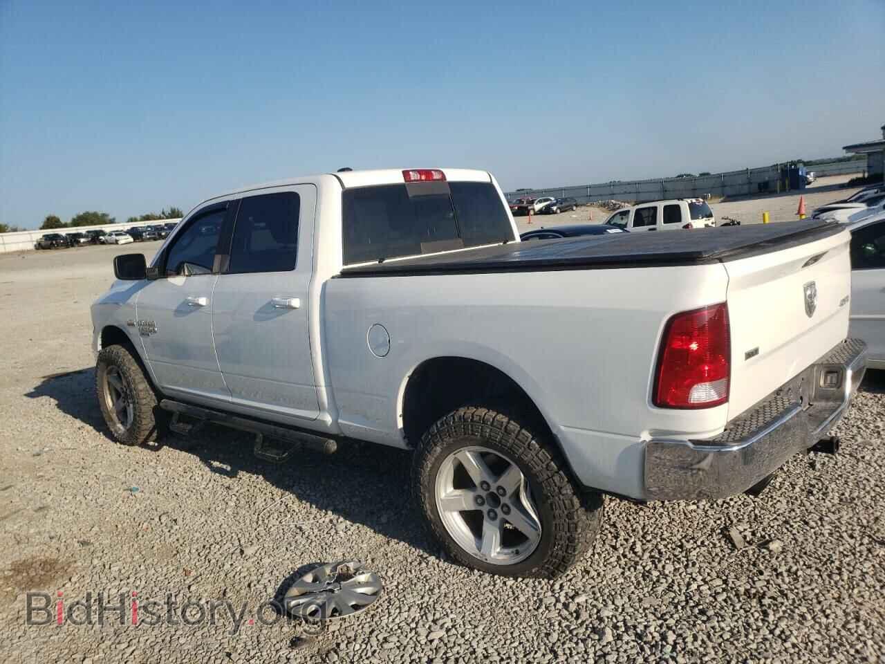 2019 RAM 1500 - VIN: 1C6RR7TT2KS696628 - Photo 2