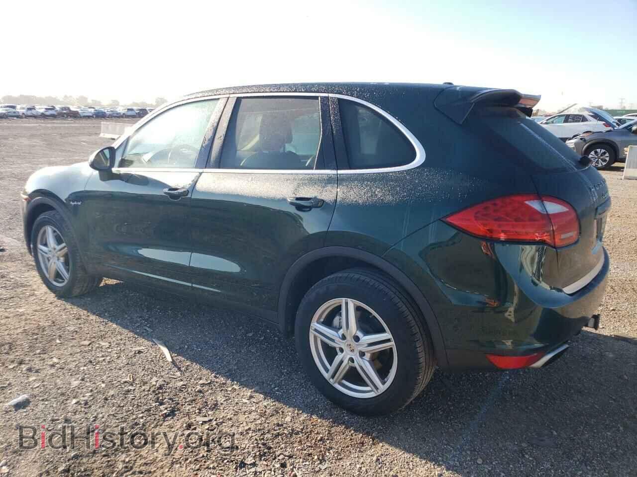 2011 PORSCHE CAYENNE - VIN: WP1AE2A23BLA92237 - Photo 2
