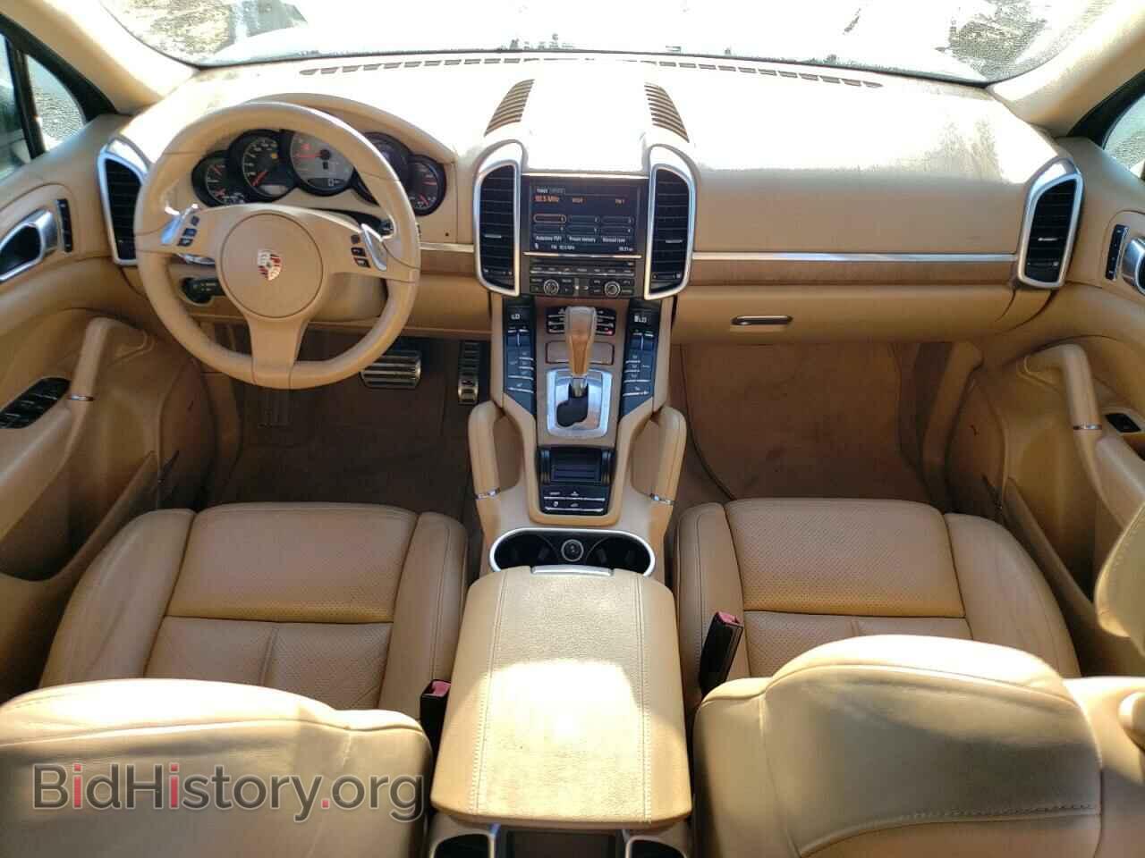 2011 PORSCHE CAYENNE - VIN: WP1AE2A23BLA92237 - Photo 8