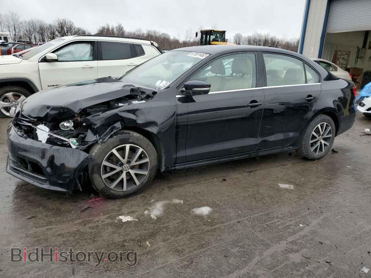 Фотография 3VWB67AJ7HM323507 - VOLKSWAGEN JETTA 2017