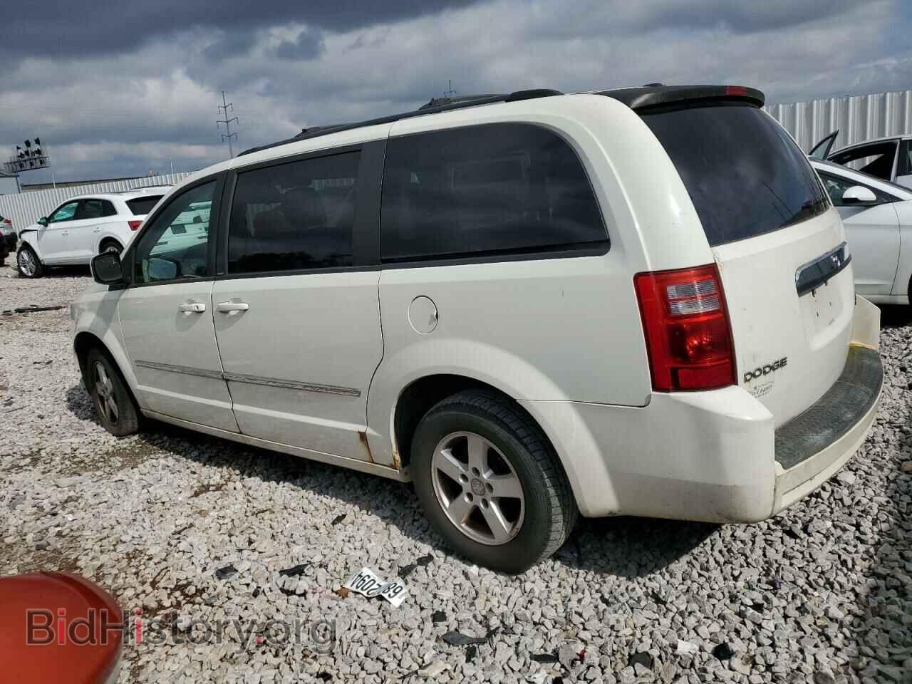 2010 DODGE CARAVAN - VIN: 2D4RN5D11AR120196 - Фото 2