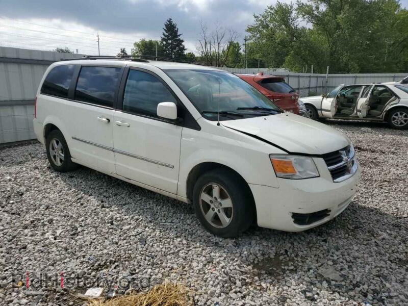 2010 Dodge CARAVAN (VIN 2D4RN5D11AR120196) — photo 4 of 14