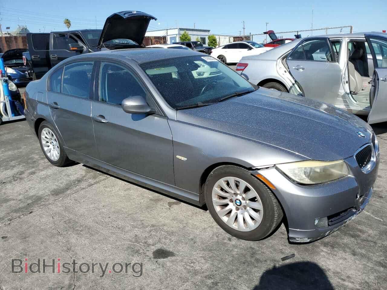 2009 BMW 3 SERIES - VIN: WBAPH57599NL78305 - Фото 4