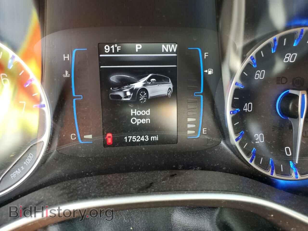 2017 CHRYSLER PACIFICA - VIN: 2C4RC1BG7HR565703 - Photo 9