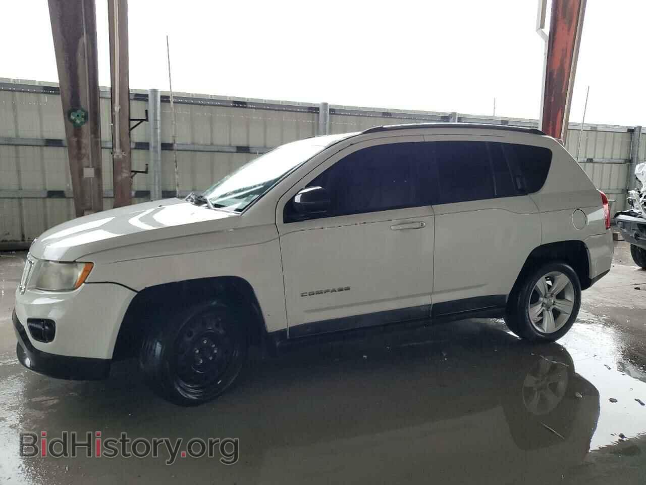 Photo 1J4NT1FA9BD150794 - JEEP COMPASS 2011