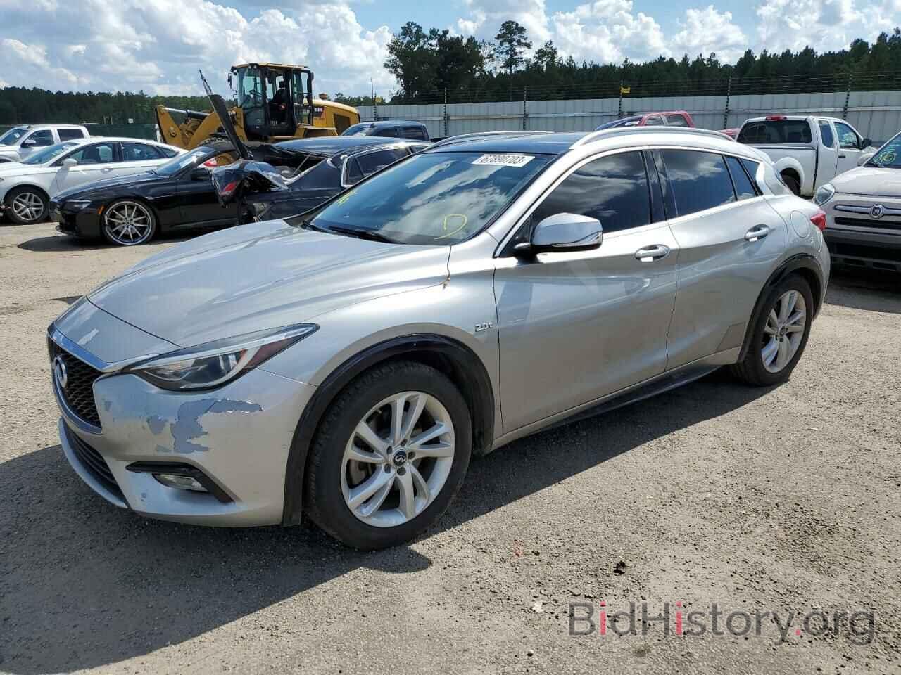 Photo SJKCH5CP9HA015353 - INFINITI QX30 2017