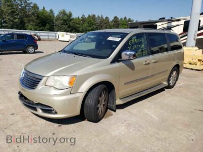 2011 Chrysler MINIVAN Town & COU, gold — VIN 2A4RR8DG4BR779859, Copart