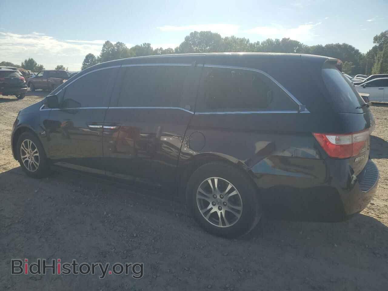 2011 HONDA All Models - VIN: 5FNRL5H63BB102935 - Фото 2