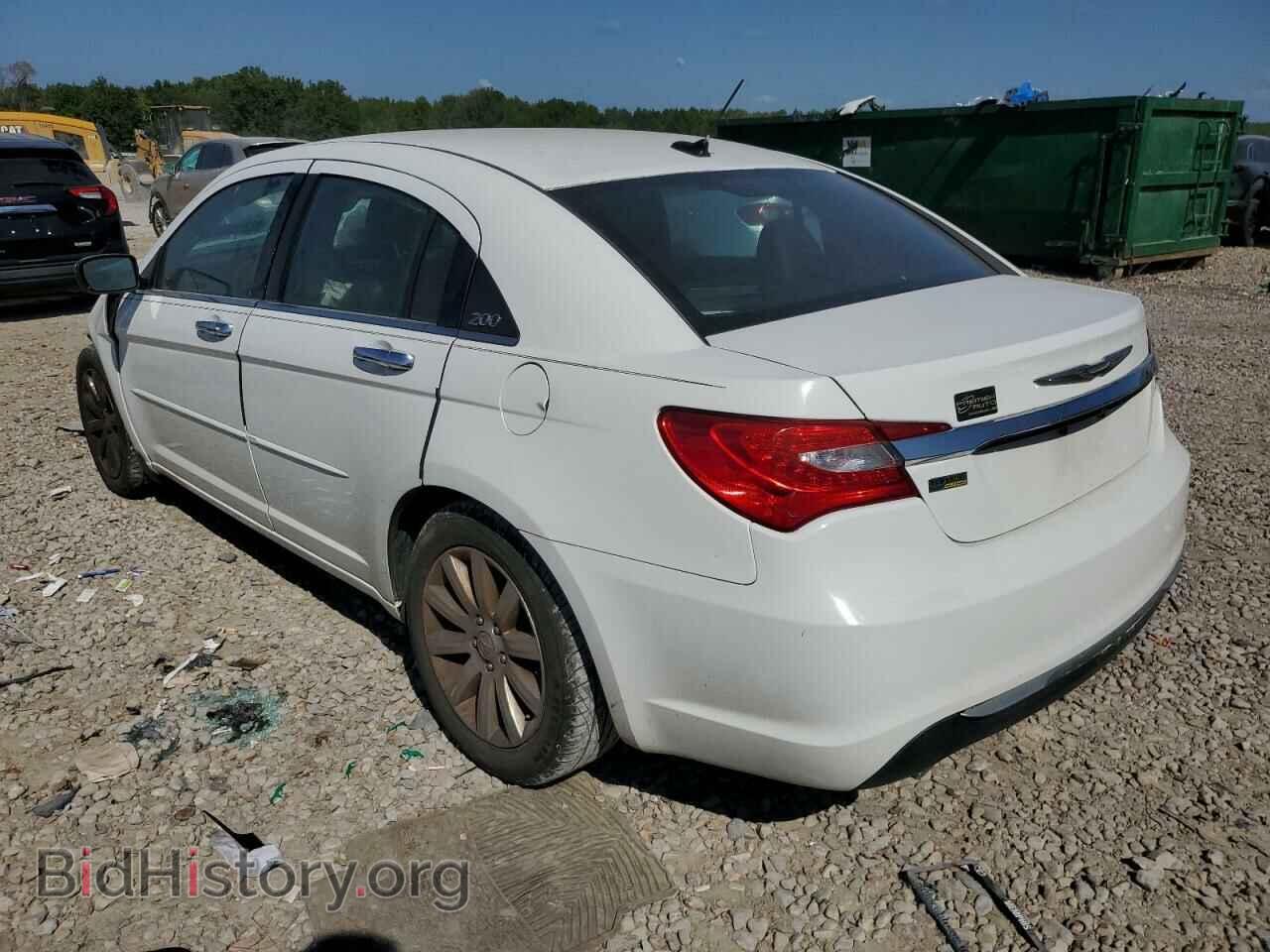 2013 CHRYSLER 200 - VIN: 1C3CCBCG5DN607663 - Фото 2