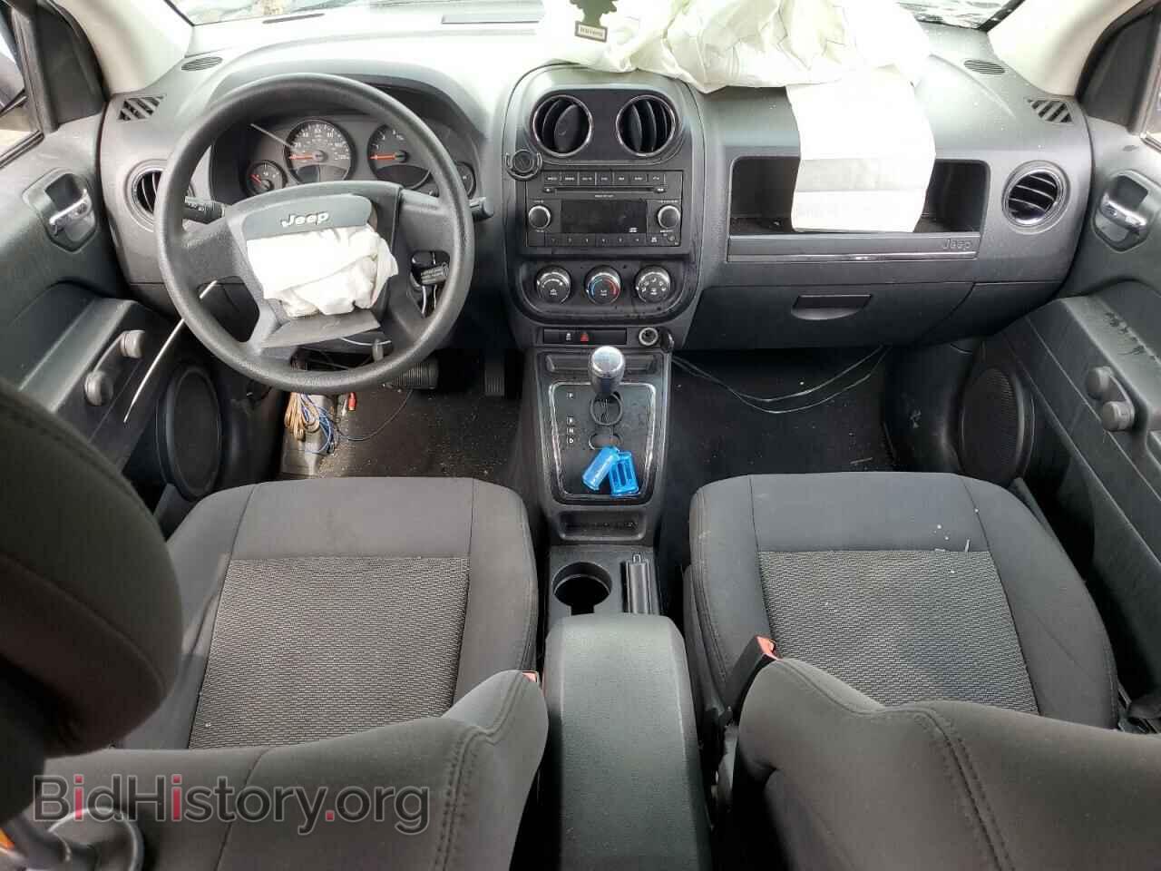 2010 JEEP COMPASS - VIN: 1J4NT4FB5AD553986 - Фото 8