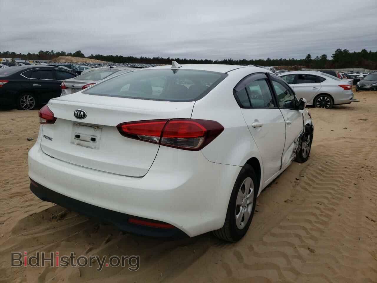 2017 KIA FORTE - VIN: 3KPFK4A71HE013785 - Фото 4