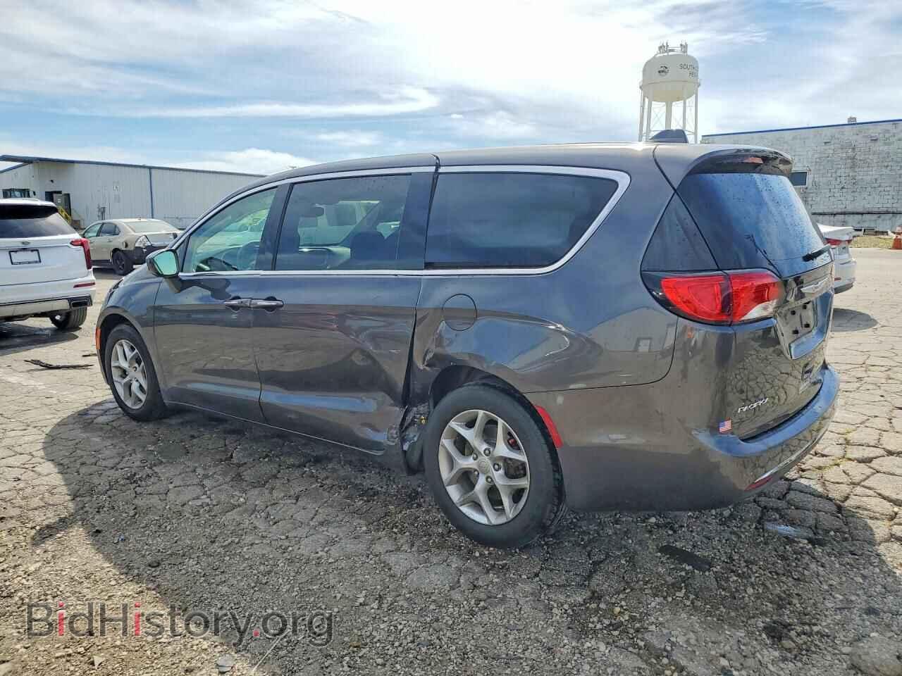 2019 CHRYSLER PACIFICA - VIN: 2C4RC1FG3KR667498 - Photo 2