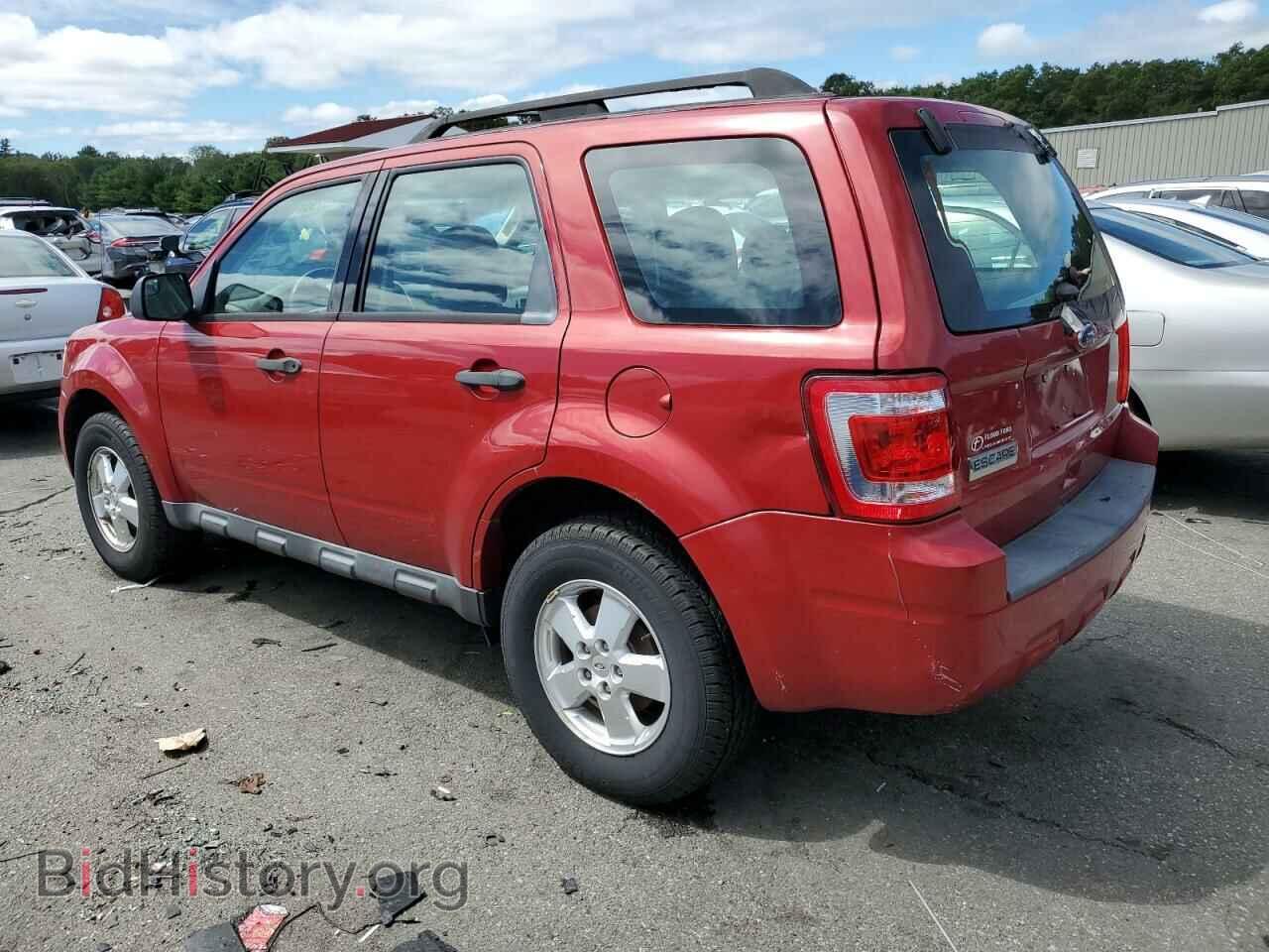 2011 FORD ESCAPE - VIN: 1FMCU9C75BKB00807 - Фото 2