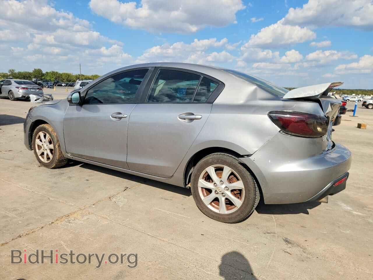 2011 MAZDA 3 - VIN: JM1BL1VF0B1445547 - Photo 2