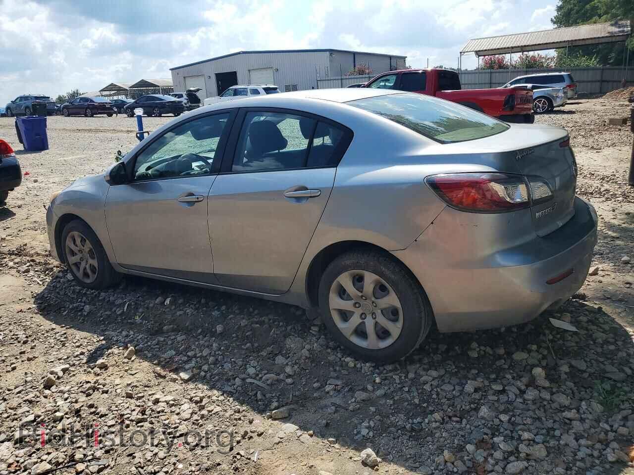 2013 MAZDA 3 - VIN: JM1BL1U78D1768645 - Photo 2