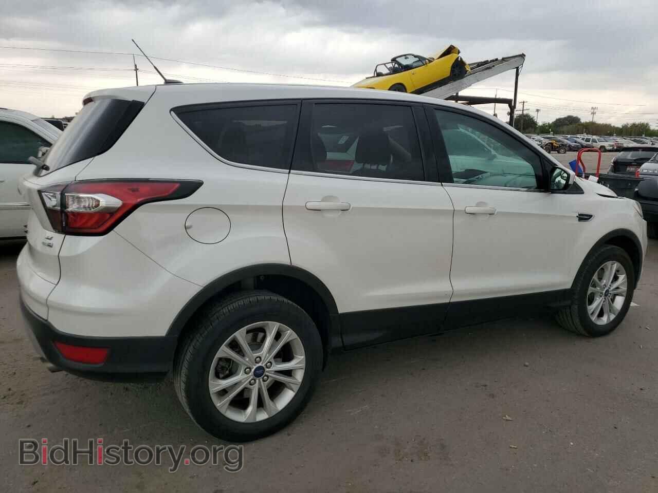 2017 FORD ESCAPE - VIN: 1FMCU9GD8HUB15668 - Фото 3
