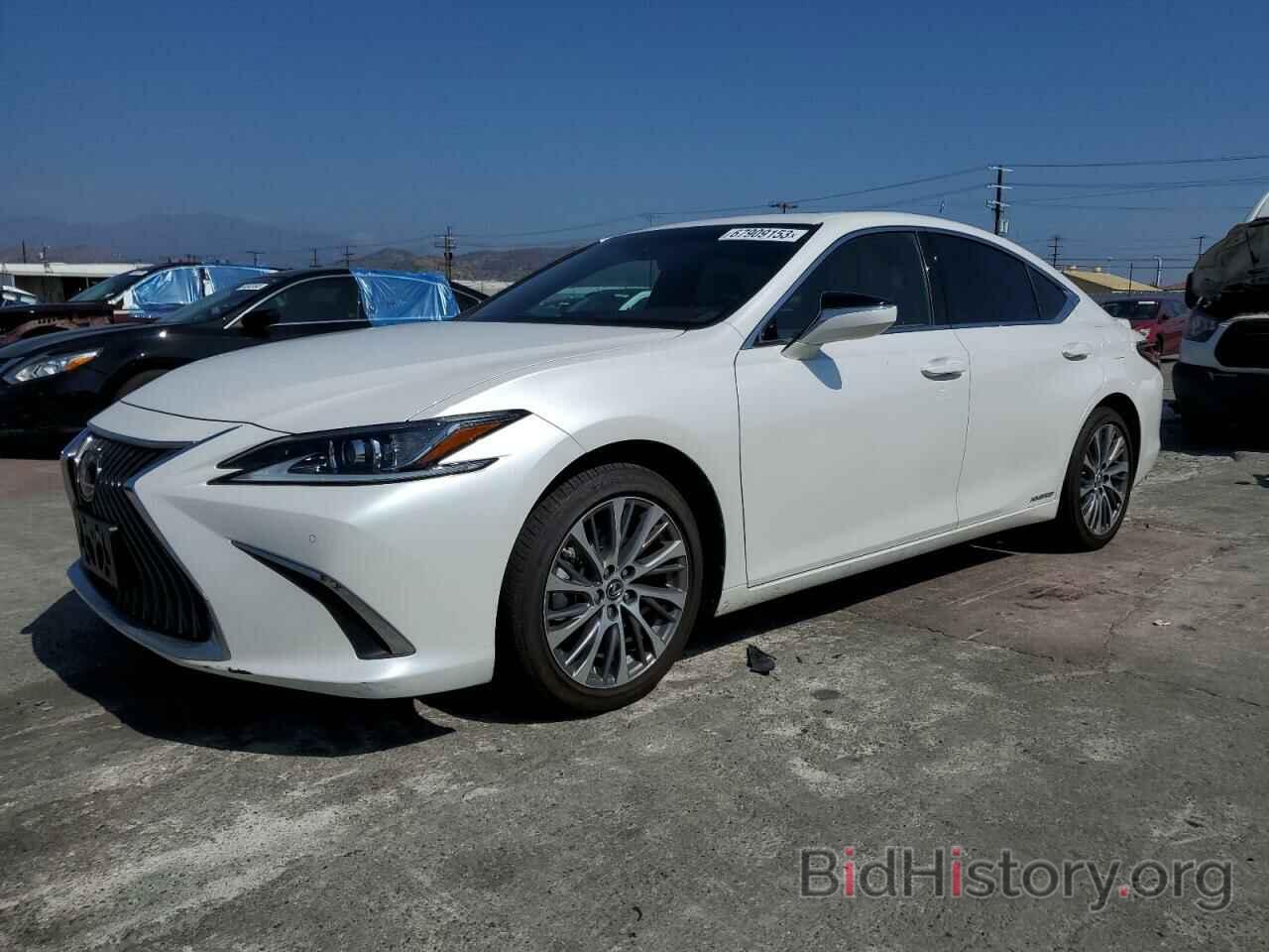 Photo 58ADA1C15MU009479 - LEXUS ES300 2021