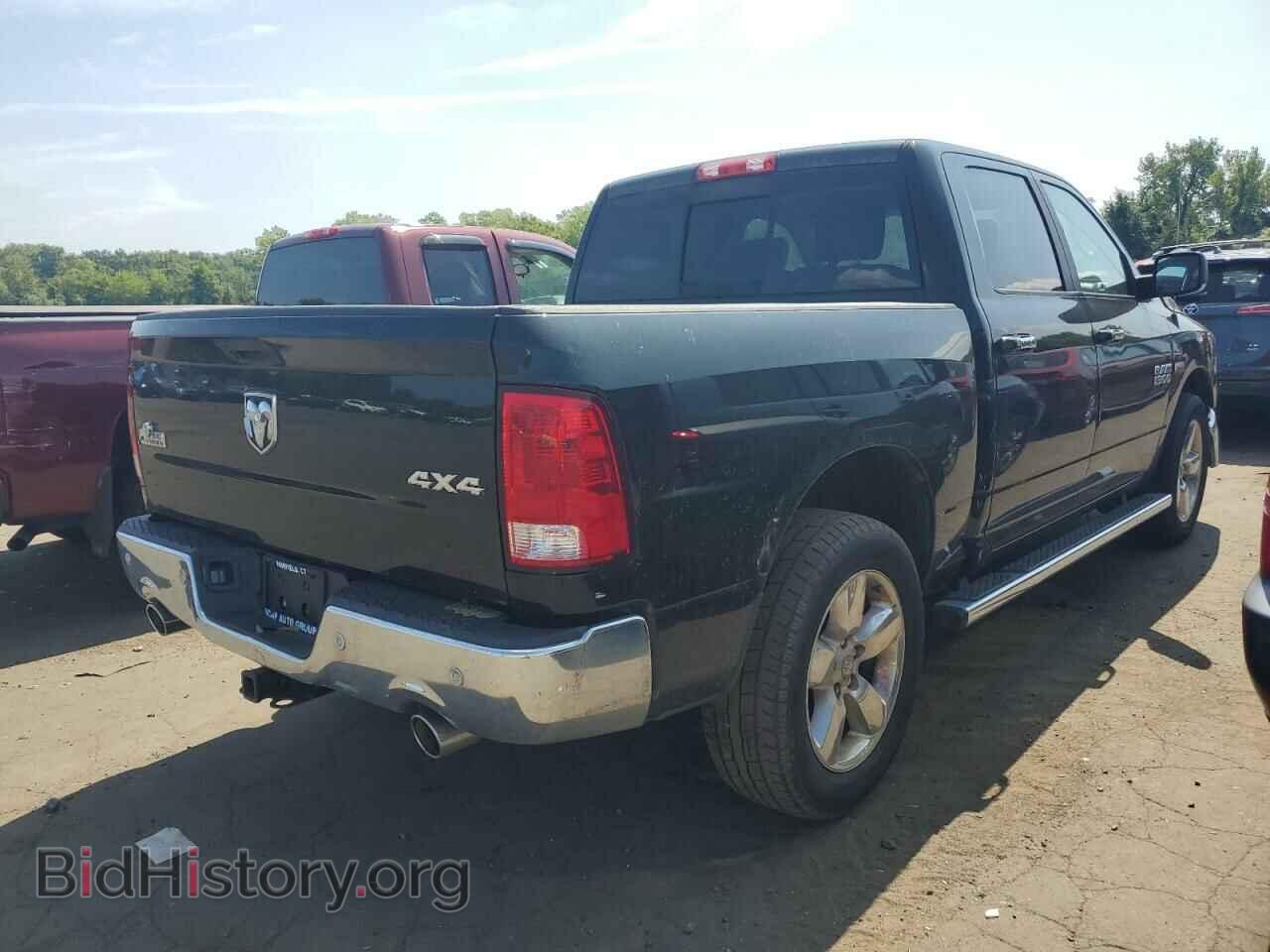 2016 RAM 1500 - VIN: 3C6RR7LT1GG301921 - Фото 3