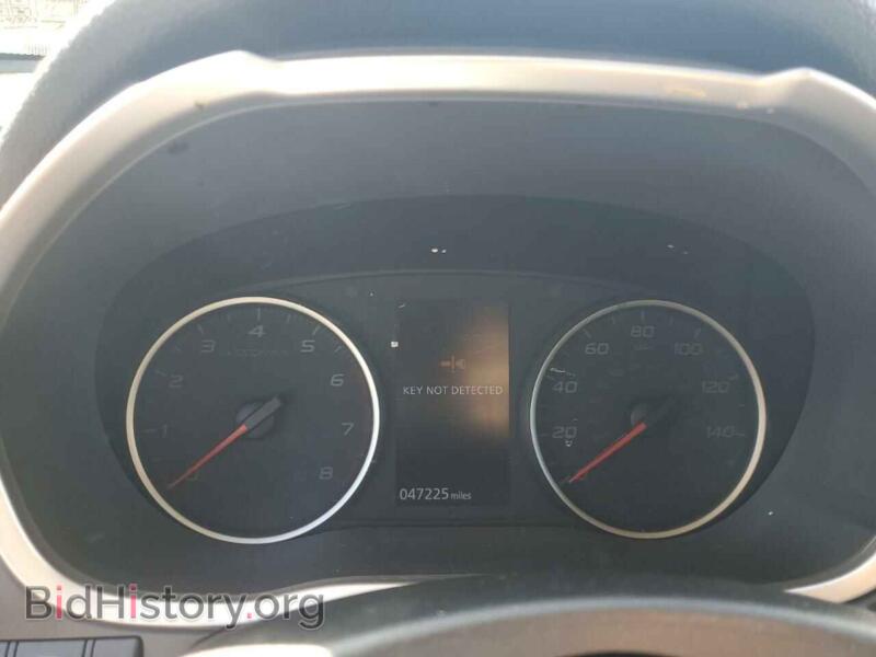 2019 Mitsubishi ECLIPSE (VIN JA4AT5AA4KZ011348) — photo 9 of 12