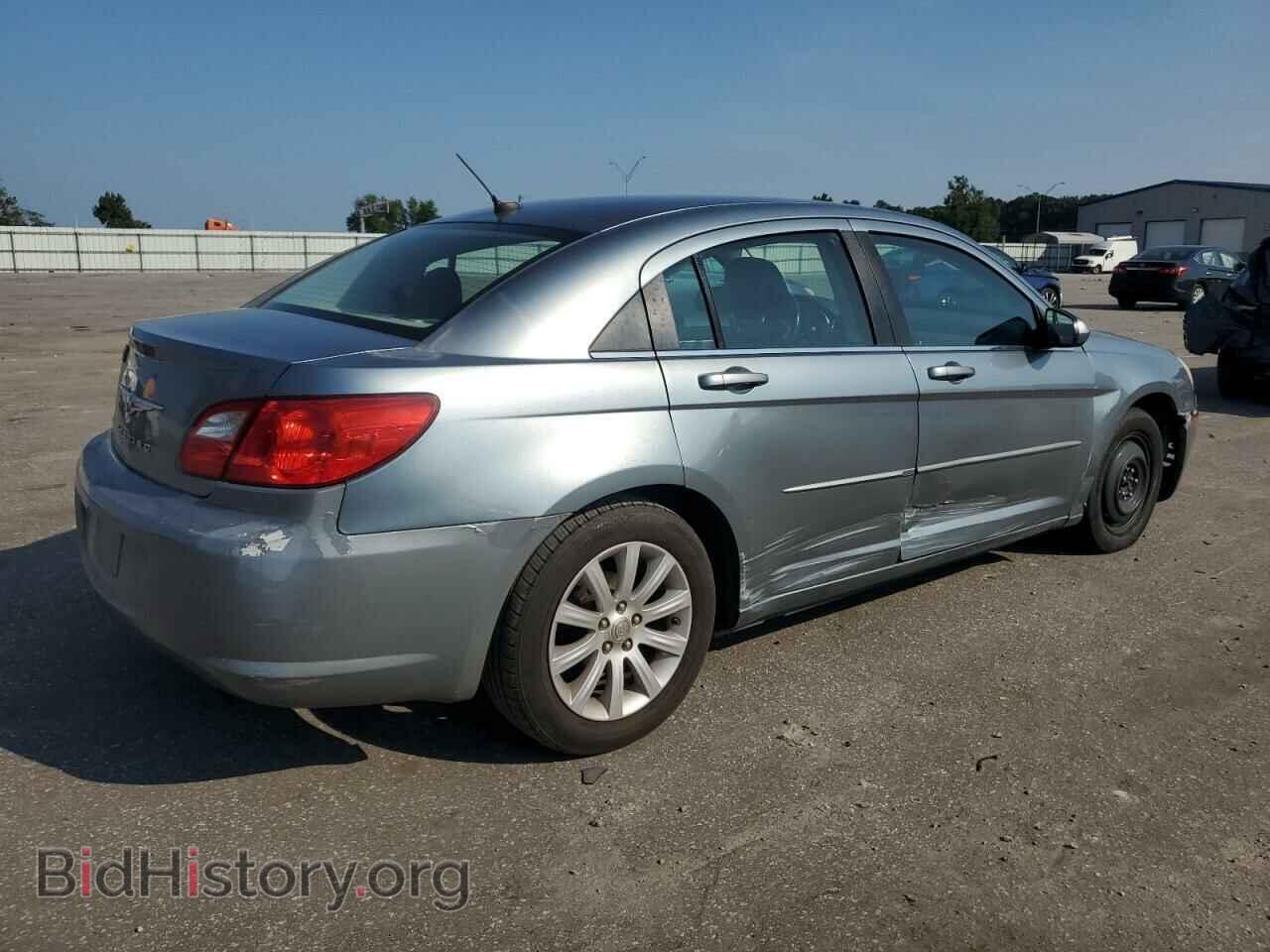 2010 CHRYSLER SEBRING - VIN: 1C3CC5FD0AN192475 - Фото 3