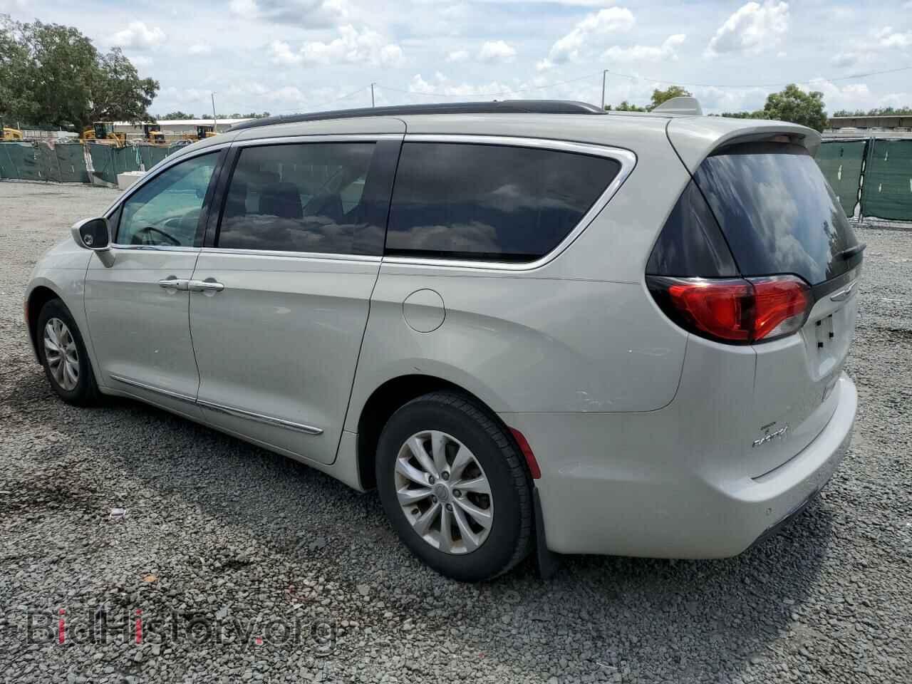 2017 CHRYSLER PACIFICA - VIN: 2C4RC1BG1HR677994 - Photo 2