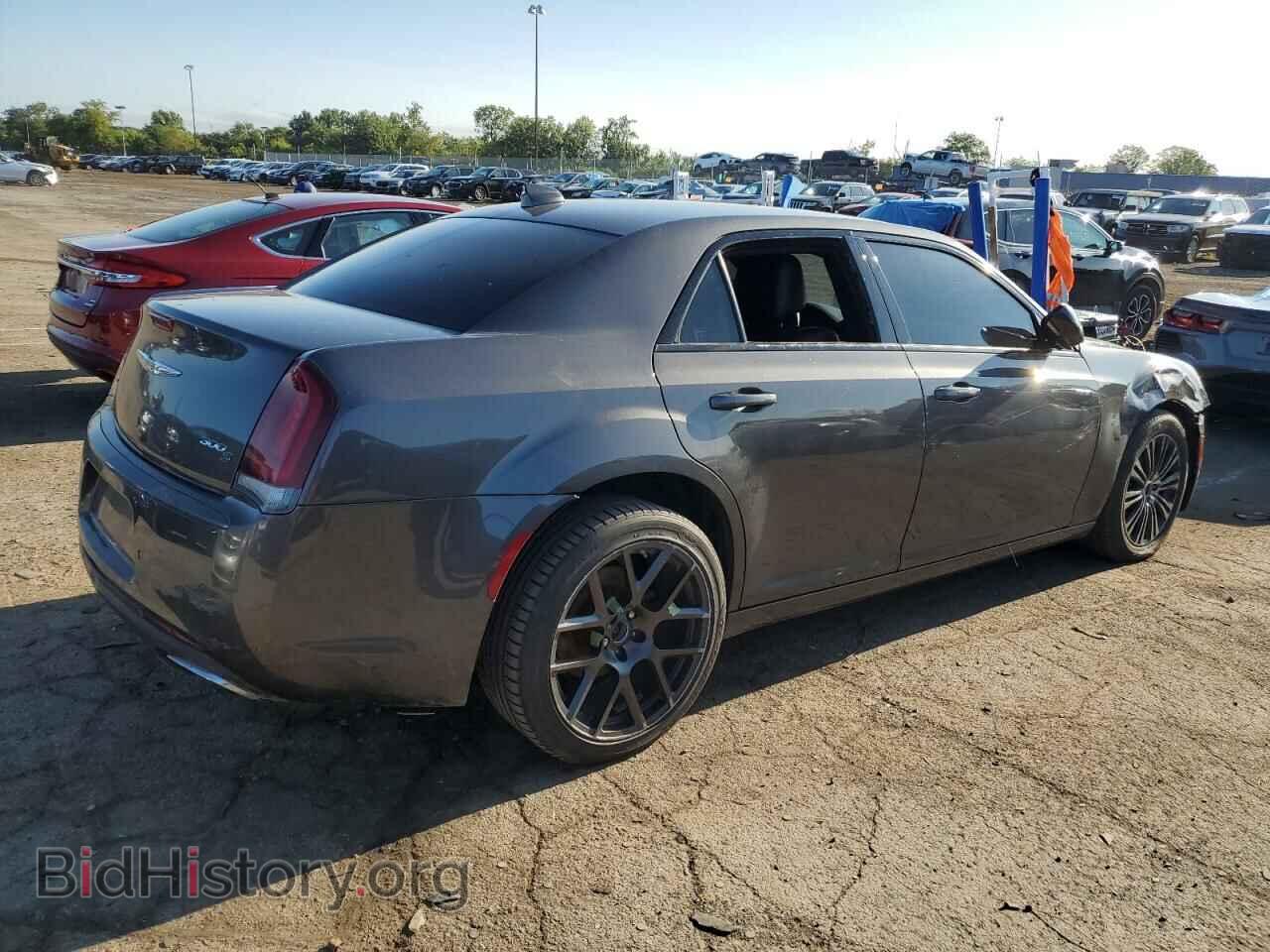 2017 CHRYSLER 300 - VIN: 2C3CCAGG2HH534951 - Фото 3