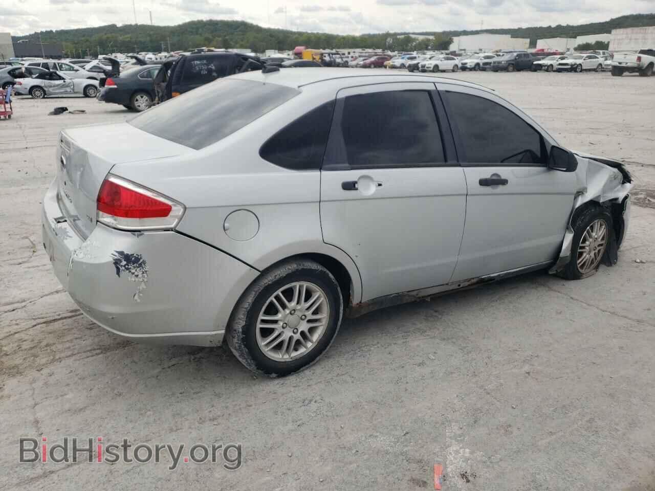 2008 FORD FOCUS - VIN: 1FAHP35N28W241187 - Фото 3