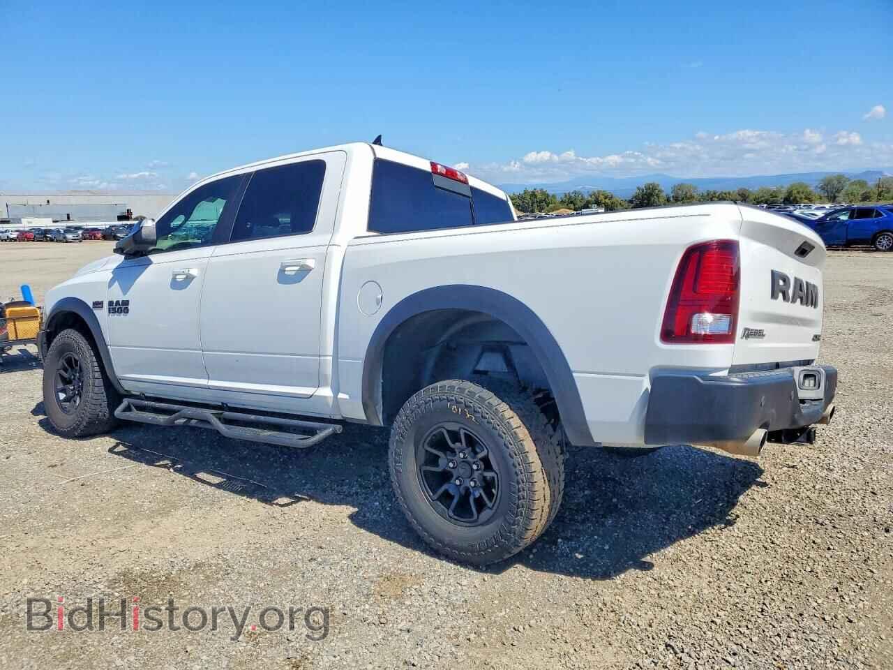 2018 RAM 1500 - VIN: 1C6RR7YT8JS236011 - Фото 2