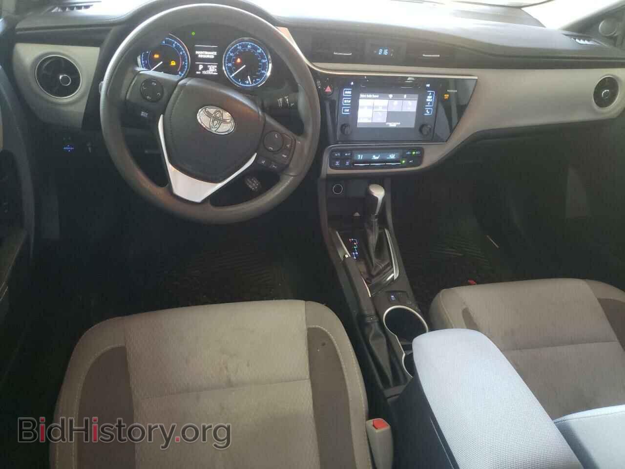 2017 TOYOTA COROLLA - VIN: 2T1BURHEXHC751996 - Фото 8