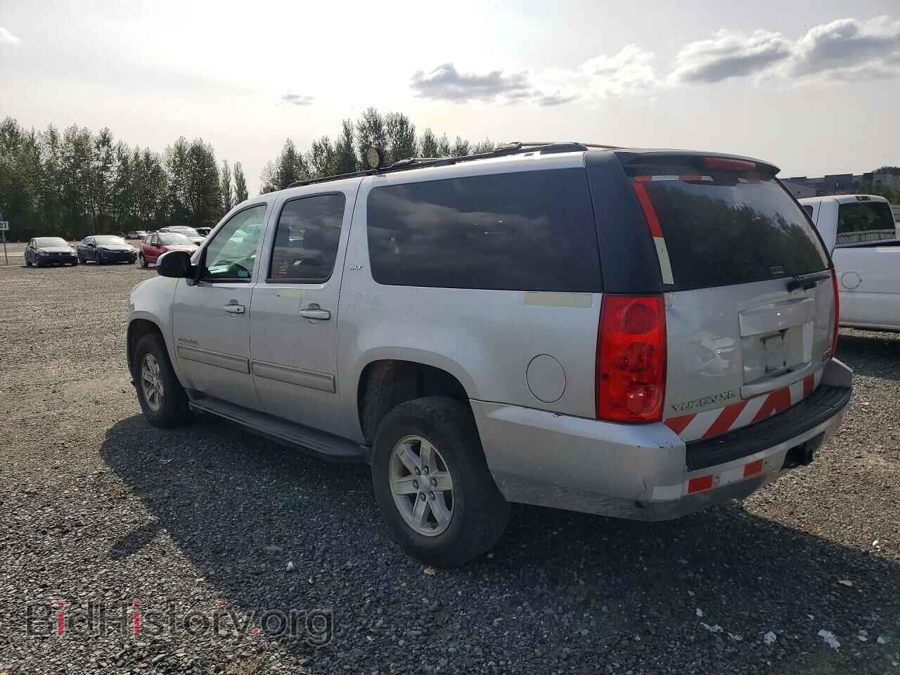 2013 GMC YUKON - VIN: 1GKS2KE73DR330225 - Photo 2