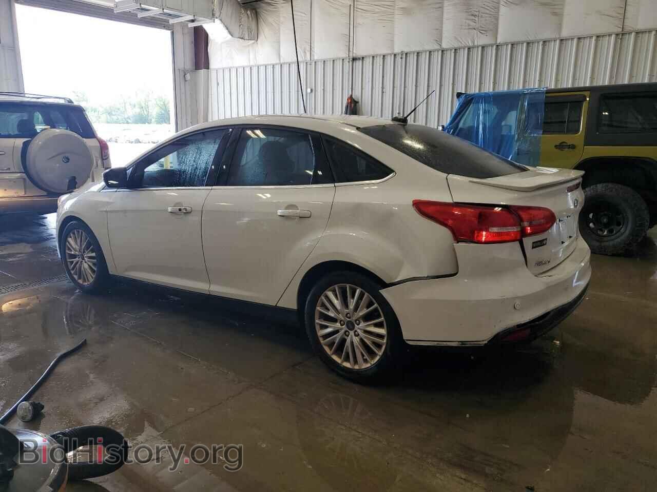 2017 FORD FOCUS - VIN: 1FADP3J26HL331812 - Фото 2