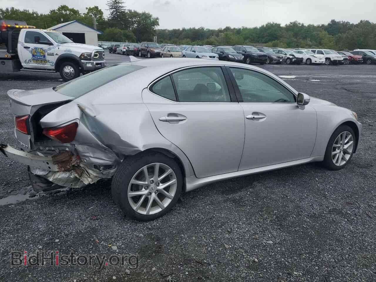 2011 LEXUS IS - VIN: JTHCF5C24B5048725 - Photo 3