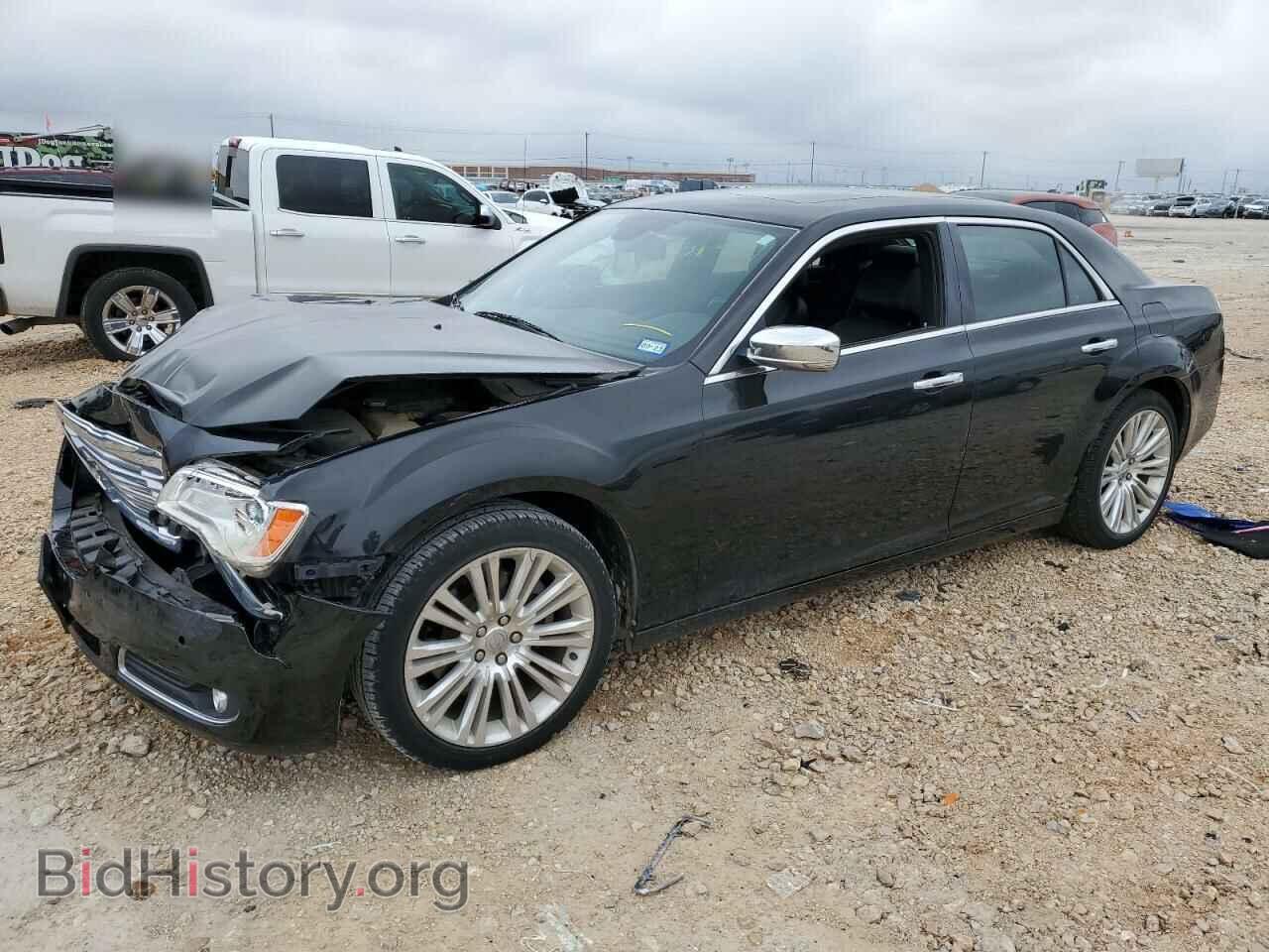 Photo 2C3CA6CT7BH598657 - CHRYSLER 300 2011