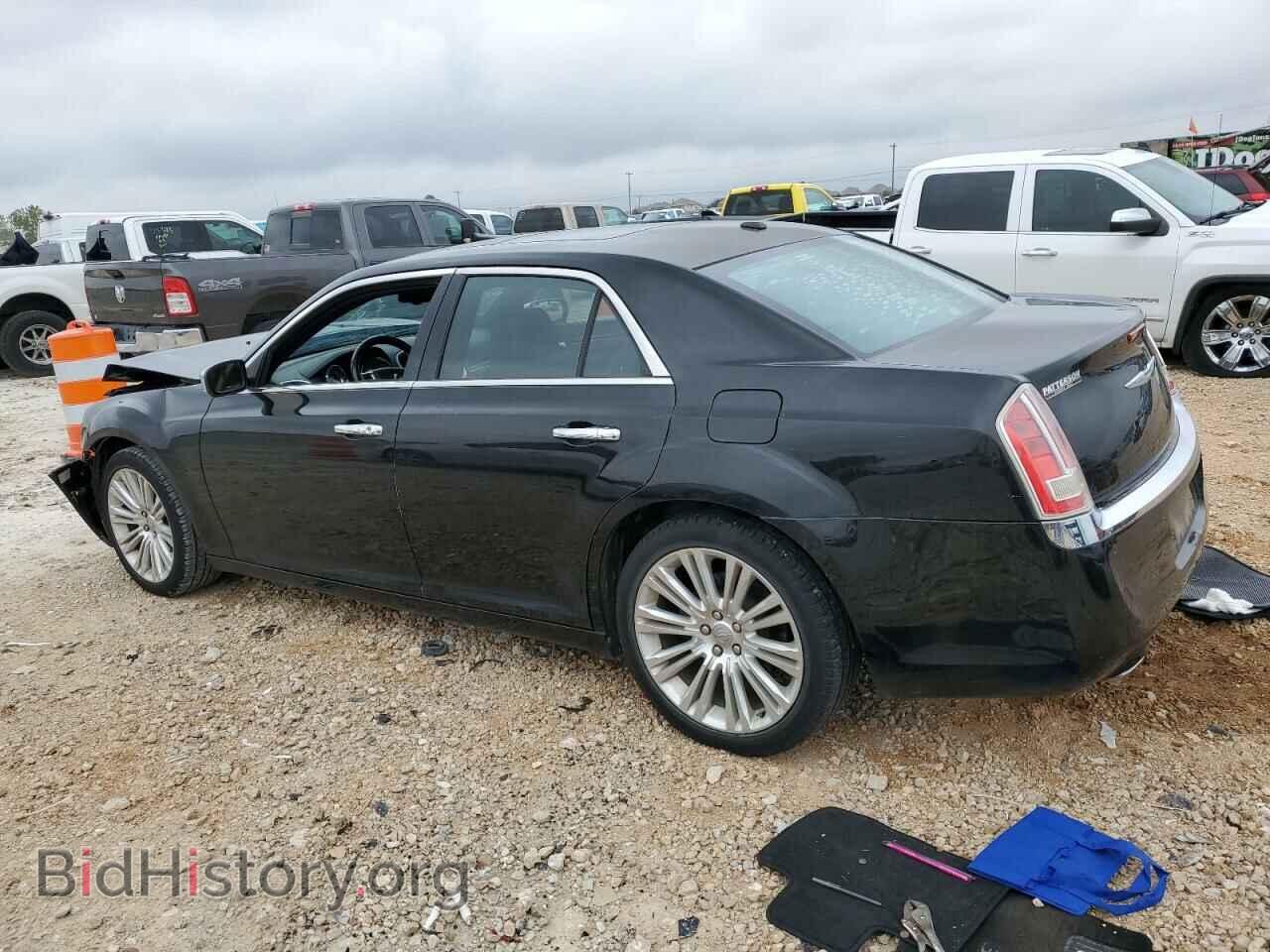 2011 CHRYSLER 300 - VIN: 2C3CA6CT7BH598657 - Фото 2